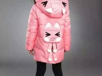 農(nóng)村市場的低成本選擇 北京服裝鞋帽箱包庫存清倉批發(fā)指南